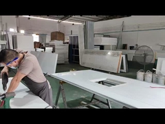 220V รถยนต์อุตสาหกรรม Spray Booth กับไฟเบอร์กล๊าสกรองพื้นและอัดลม