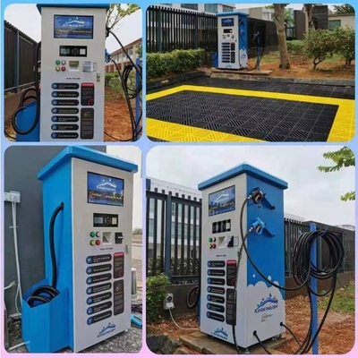 เครื่องซักรีดรถยนต์อัตโนมัติ 2500W ด้วยถังฟอง 40L และการชําระเงินด้วยบัตรเหรียญ