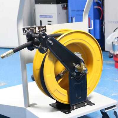 ชุด เติมน้ํามันเครื่องยนต์แบบปนูเมติก อัตราส่วน 5:1 และความเร็วในการ เติม 6-8L/นาที สําหรับร้าน 4S