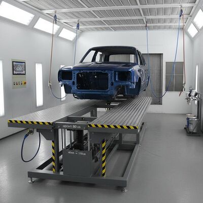 ตู้พ่นสีรถยนต์พร้อมฐานปรับระดับสูง-ต่ำ 40 ซม. ถึง 118 ซม. โครงสร้างเหล็กฐาน 300 มม. และส่วนประกอบควบคุม Schneider